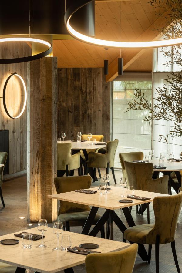 Logis Hotel Parenthese, Restaurant & Spa Chille Екстер'єр фото