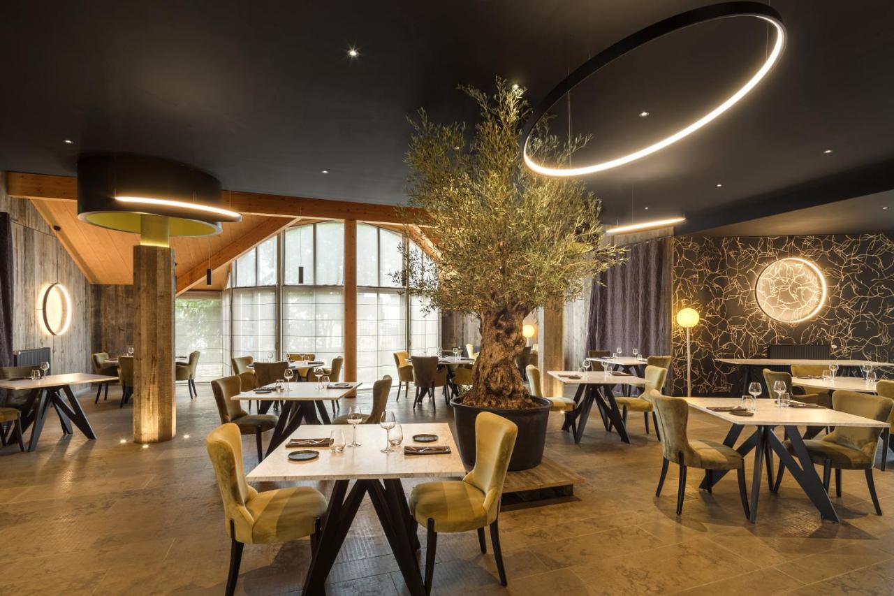 Logis Hotel Parenthese, Restaurant & Spa Chille Екстер'єр фото