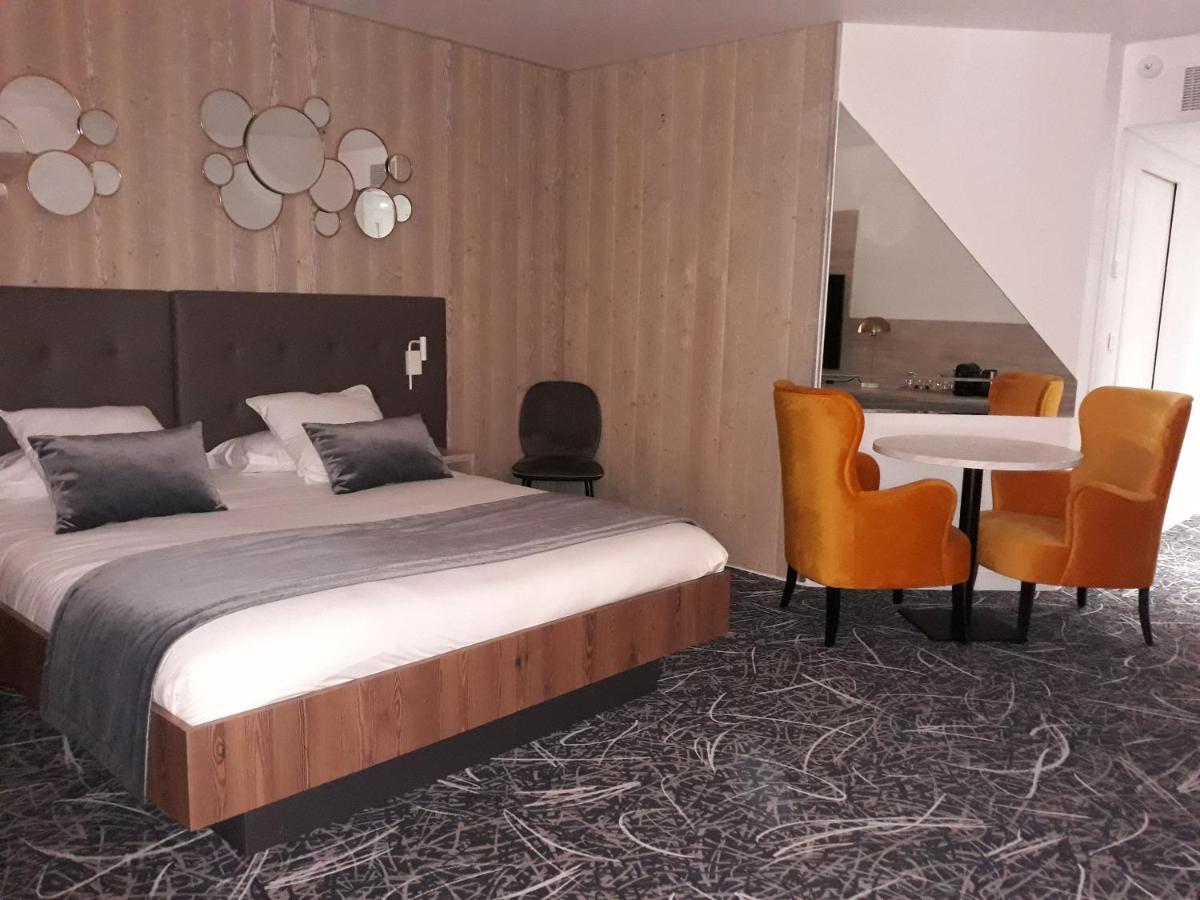 Logis Hotel Parenthese, Restaurant & Spa Chille Екстер'єр фото