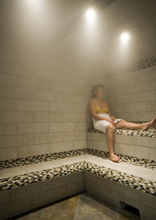 Logis Hotel Parenthese, Restaurant & Spa Chille Екстер'єр фото
